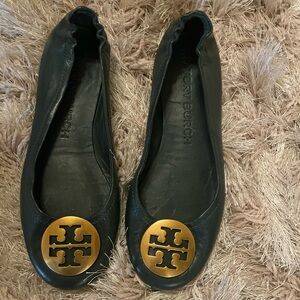 Tory Burch Reva Dark Green Leather Flats with Gold Logo